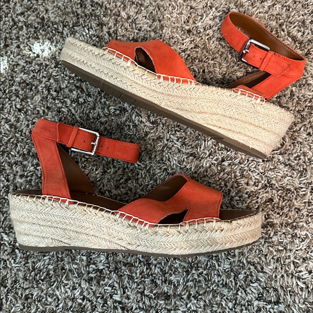 New! Franco Sarto Wedges 🧡